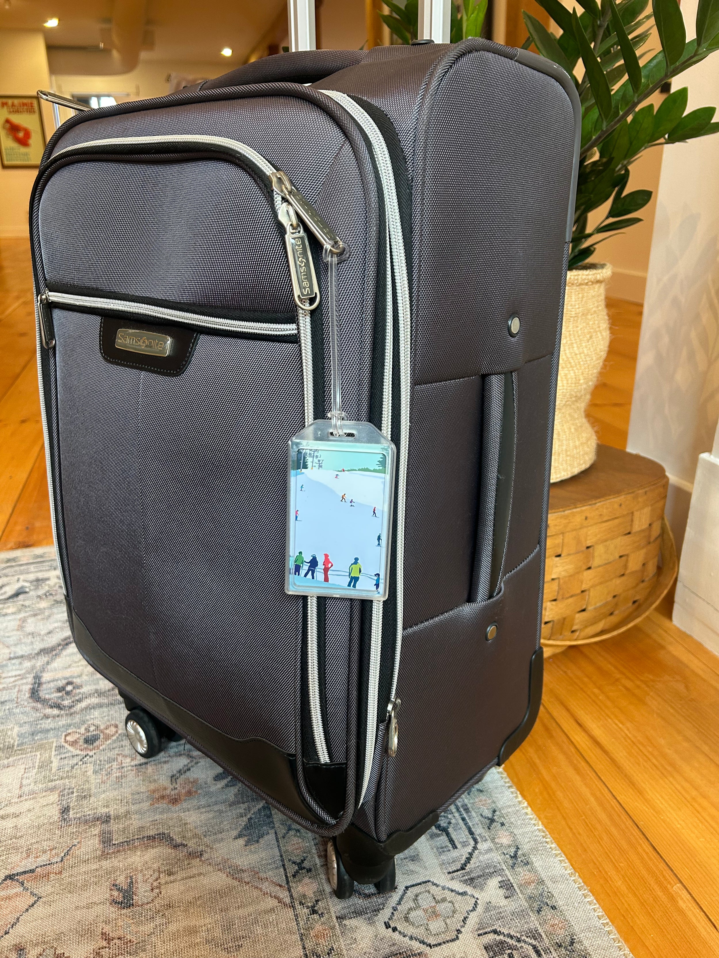 Skiing Snow Bowl Luggage Tag